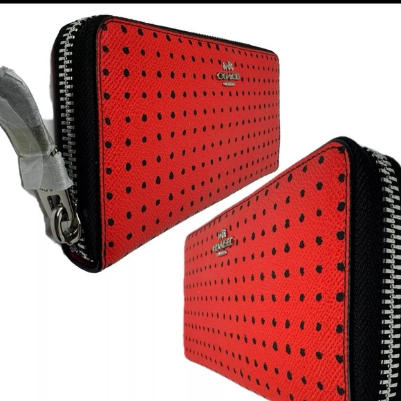 Coach 36357 Red Bandana Polka Dot Black Taxi Americana Wallet; EUC, Like New! - Picture 4 of 11